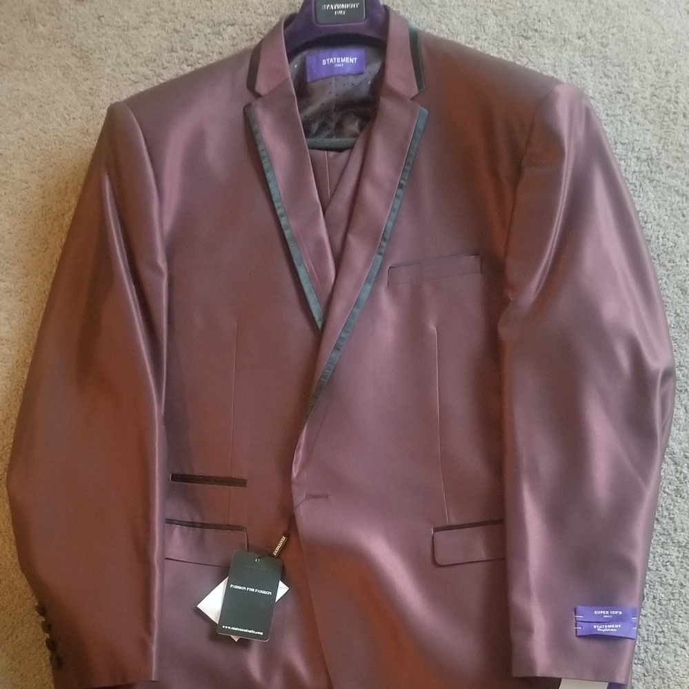 Burgundy Wine 52 Regular Tuxedo
